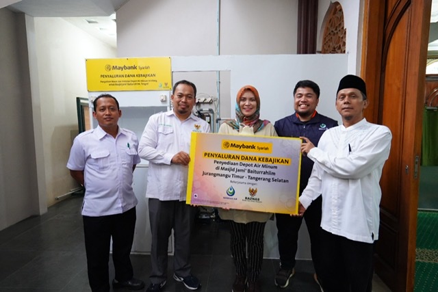 BAZNAS-Maybank Syariah Salurkan Bantuan Depot Air untuk Masjid di Bekasi dan Tangerang