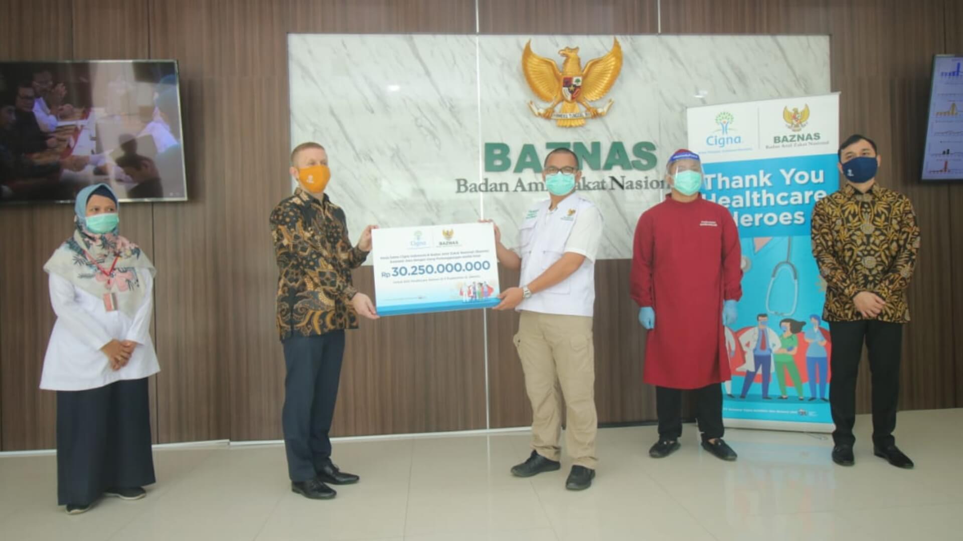 Cigna dan Baznas mengapresiasi Pahlawan Kesehatan Indonesia dalam melawan COVID-19